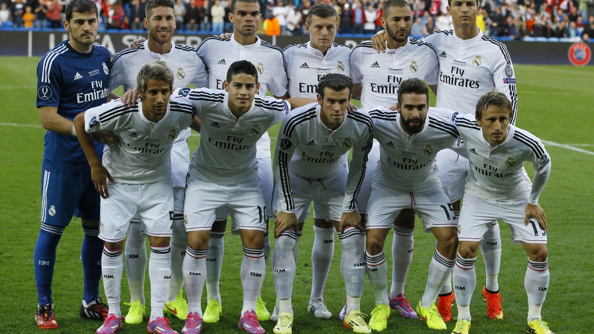 曼城客场横扫利物浦,哈兰德帽子戏法引爆全场,哈兰德曼联转会费